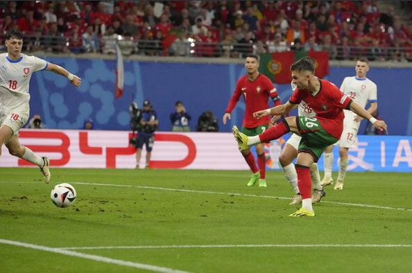 BB采矿宝贝电游模拟器官方下载及玩法介绍